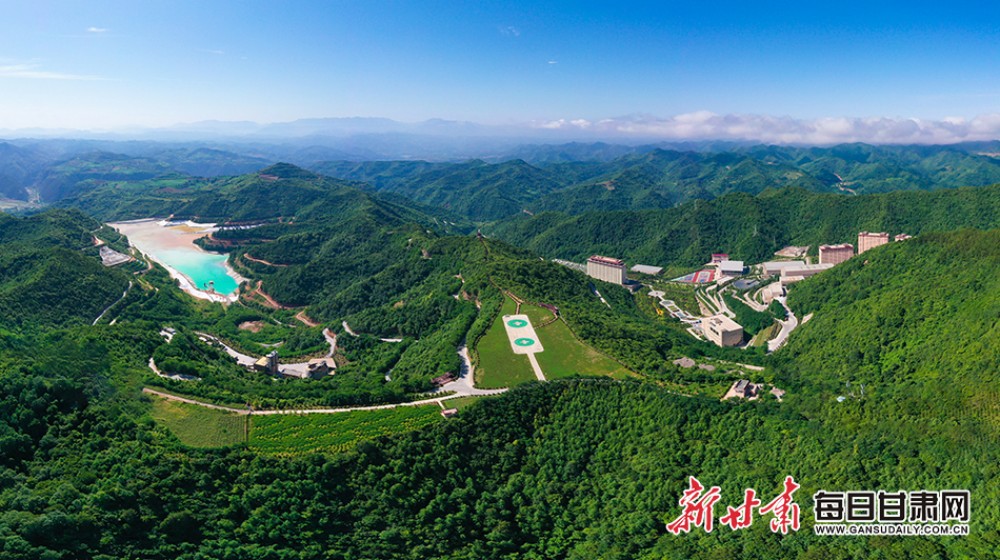 202409281727508479728363.jpg 00301976321_47be5835.jpg