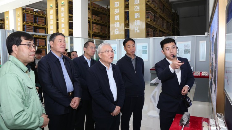 全國(guó)政協(xié)常委、省政協(xié)副主席尚勛武蒞臨金徽股份調(diào)研綠色礦山建設(shè)工作